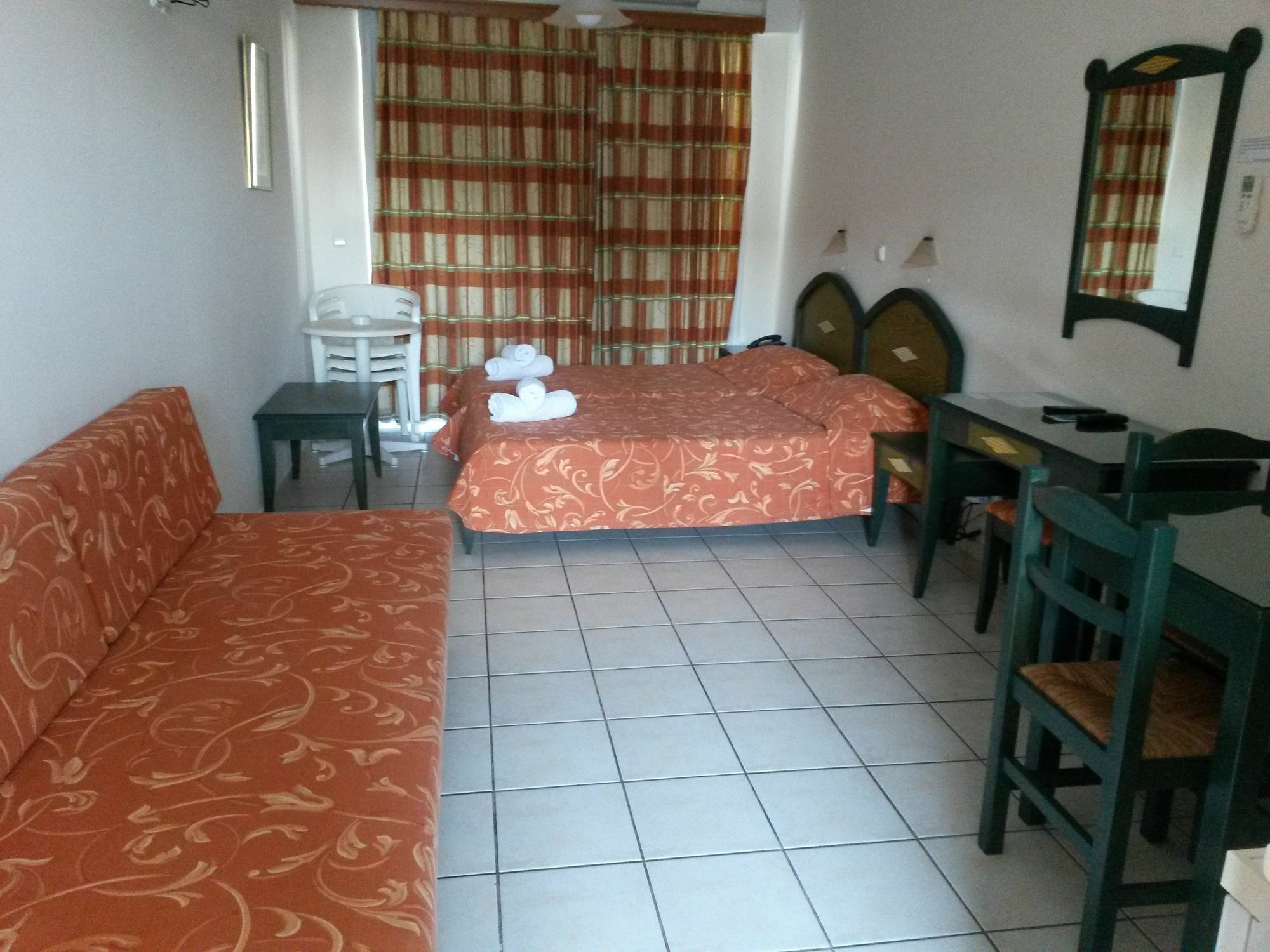Zannis Hotel Ретимно Екстериор снимка