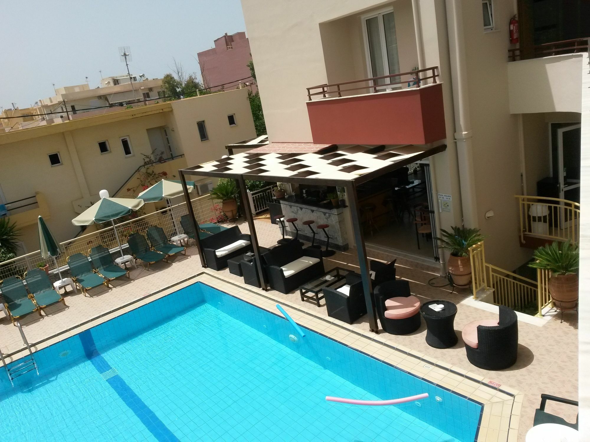 Zannis Hotel Ретимно Екстериор снимка