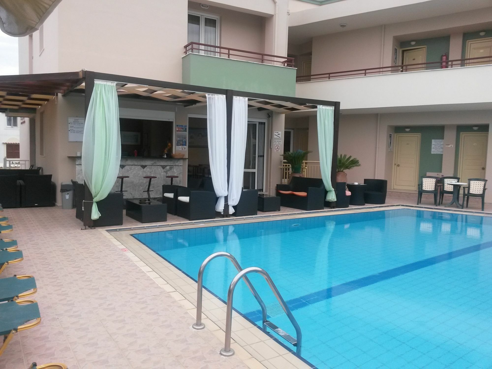 Zannis Hotel Ретимно Екстериор снимка